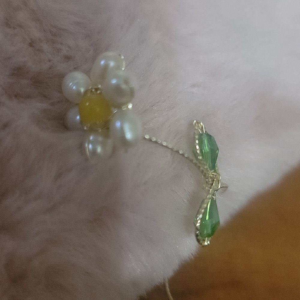 Flower Ring - Picture 4 of 10